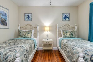 3 habitaciones, tabla de planchar con plancha y wifi gratis 