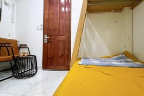 Room - The Hogwarts (Ho Chi Minh City)