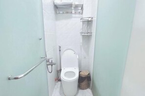 Room - The Hogwarts (Ho Chi Minh City)