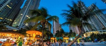 Sea View Country Garden Danga Bay 1 by Lions Bay
