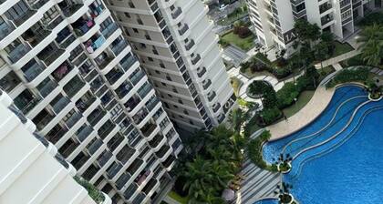 Scenic Country Garden Danga Bay by Lions Bay