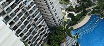 Scenic Country Garden Danga Bay by Lions Bay