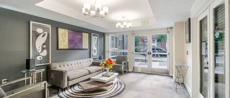 テレビ、ステレオ