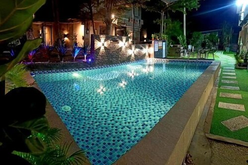 Tc Theme Park Guest House