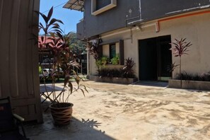 Imej tidak diklasifikasikan, 2 daripada 30, butang