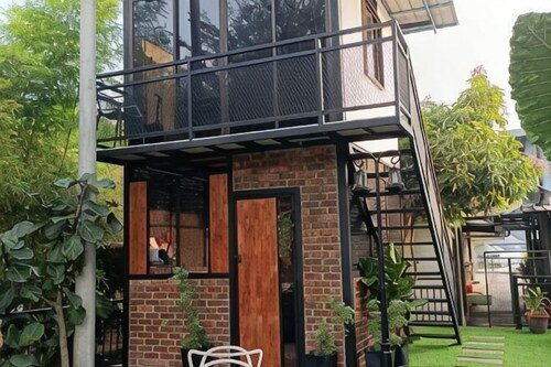 Tc Theme Park Guest House