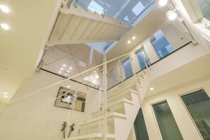 Room - UN-Villa (Tokyo)