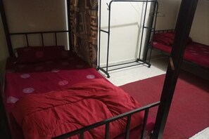 Room - Cuzy haven backpackers (Abu Dhabi)