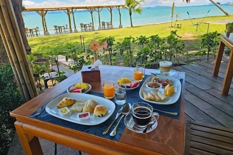 Restaurant. Better view koh yao yai