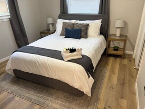 Internet, bed sheets - FREMONT #6 (Manhattan)