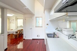 Room - JING HOUSE ShinTakasgo (Tokyo)