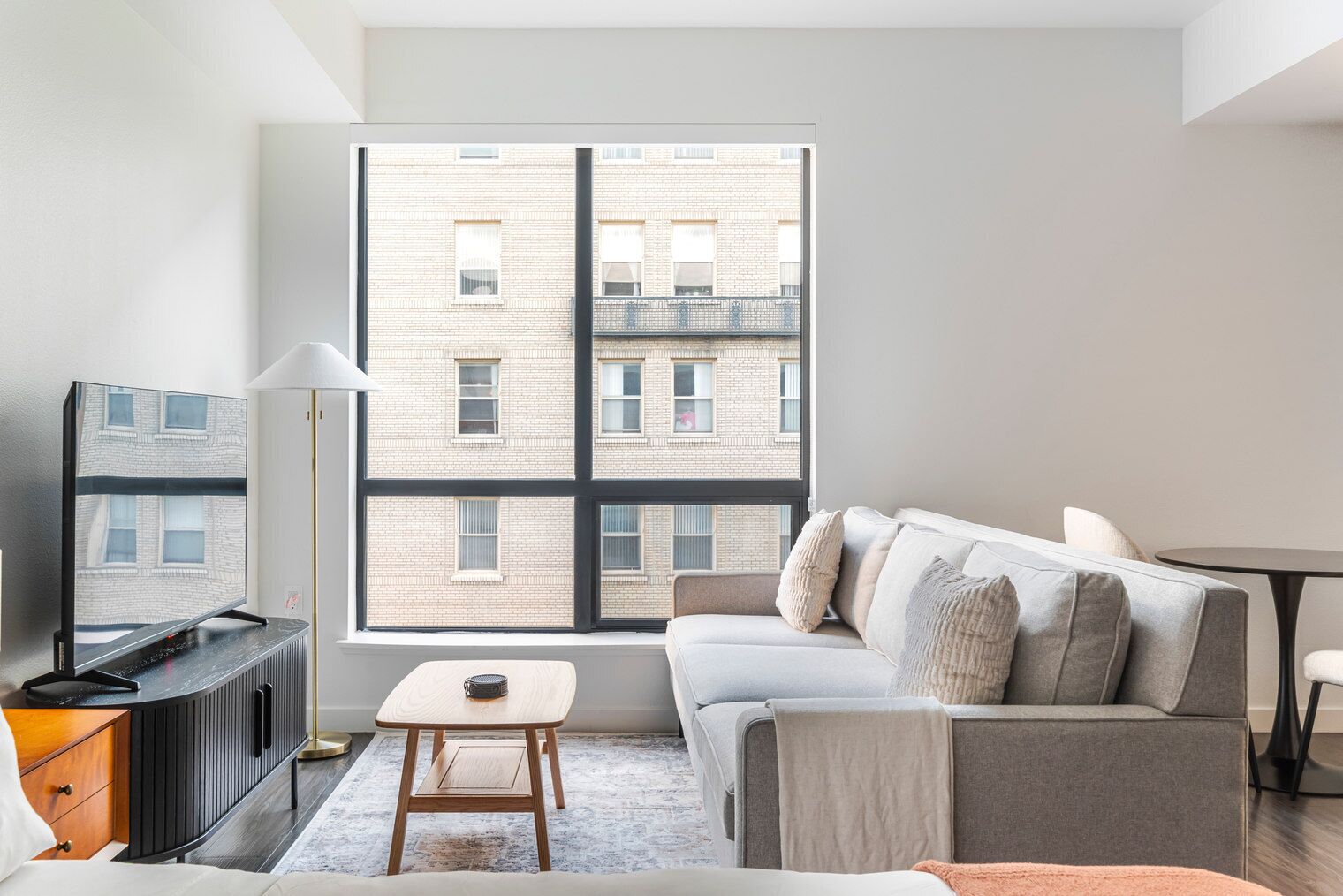 Téléviseur, chaîne audio