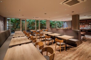 Breakfast, lunch and dinner served - ART HOTEL Sasebo Central (Sasebo)