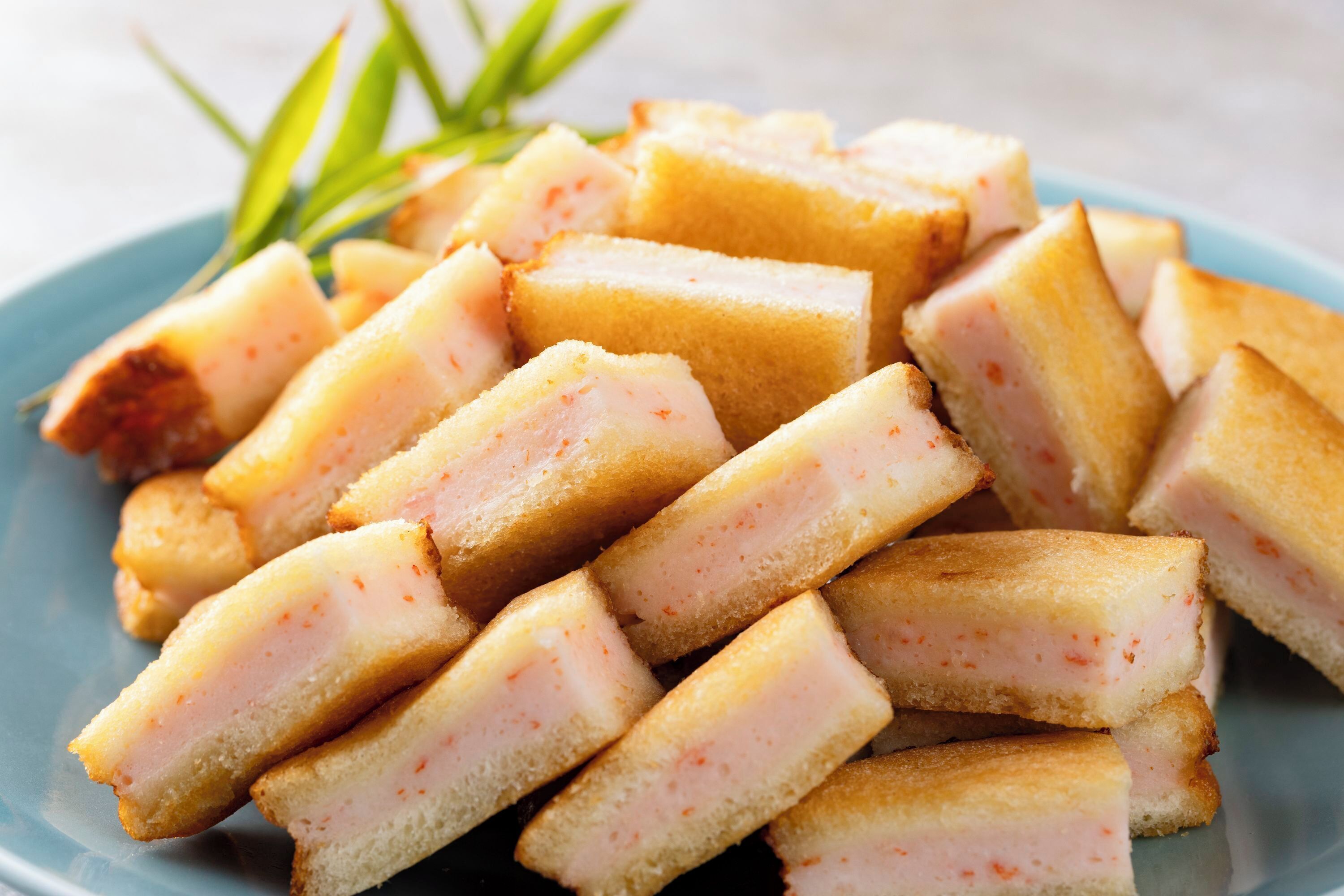 Daily buffet breakfast (JPY 1200 per person)