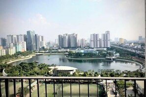 View from property - Tami Stay – D’Capitale Executive Apartment - Vinhomes Hanoi (Hanoi)