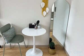 Unclassified image, 3 of 11, button - Stay in JEJU (Jeju)