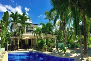 Exterior - Avila's Hostel Moalboal (Moalboal)