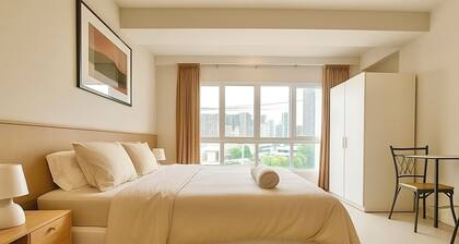 Cosy Studio with City View