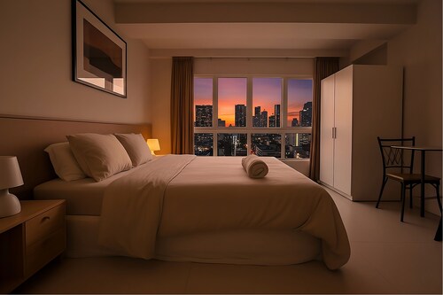 Cosy Studio with City View