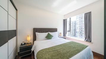 Apartemen Superior, 1 kamar tidur, dapur, pemandangan kota | Setrika/meja setrika dan Wi-Fi gratis