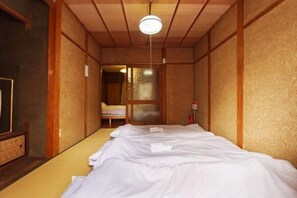 Room - BORO-YA (Osaka)