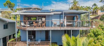 Hillcrest Retreat with River Views