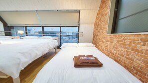 Room - 4 min walk to Shinbashi Station, Ginza, Imperial Palace, Tokyo Tower / Max6 (Tokyo)