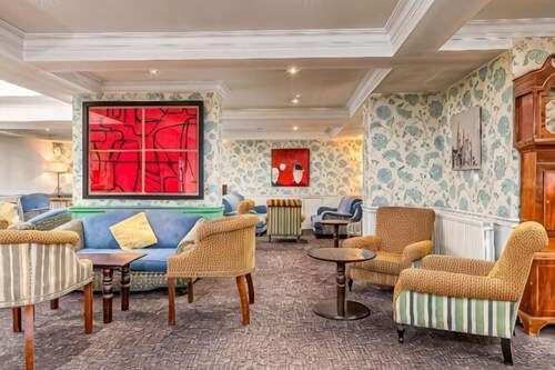 Mercure Salisbury White Hart Hotel & Apartments