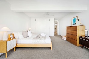 2 bedrooms, desk, iron/ironing board, WiFi - Modern Cottesloe Horizons (Cottesloe)