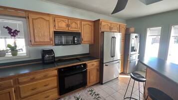 Microwave, oven, stovetop, dishwasher