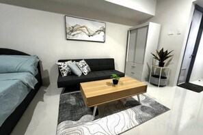 Living area - Athena's Cozy Place. (Mandaue City)