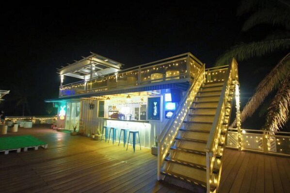 Bar (en la propiedad)