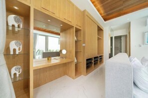 Room - 4 Bedroom Modern Pool Villa Resort near Bangtao Beach Warm Plus (Phuket)