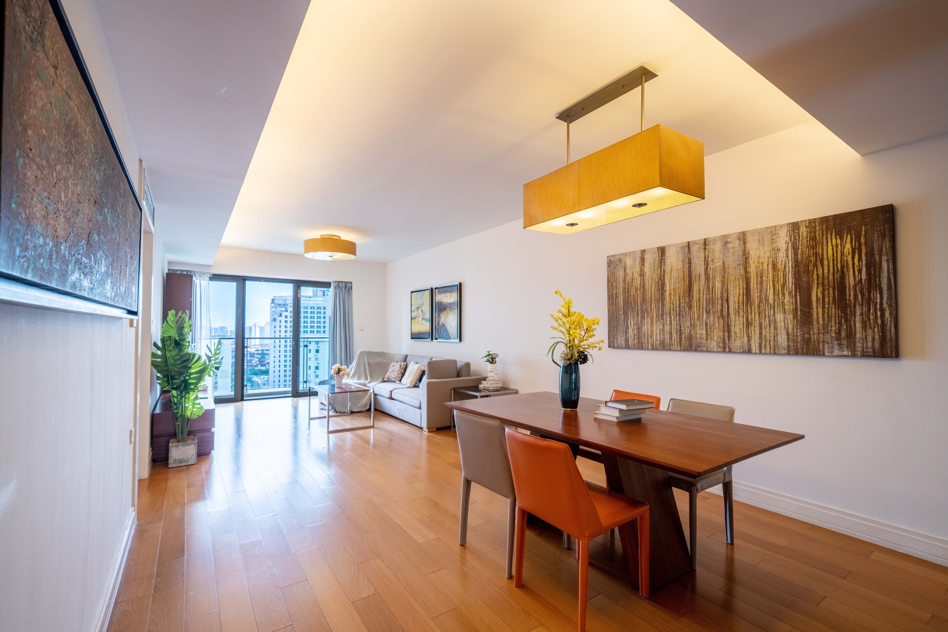 Superior Apartment, 2 Bedrooms, Kitchen, City View | Living room | Smart TV