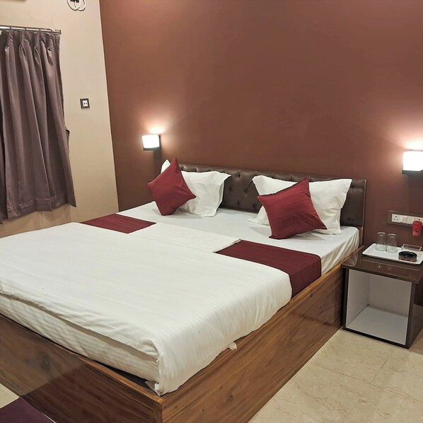 Habitación Deluxe doble | Ropa de cama hipoalergénica, sistema de insonorización, wifi gratis