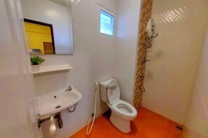 Bathroom - leader residences (Bang Phli)