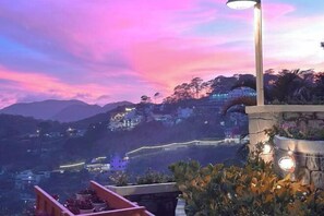 Quang cảnh nhìn từ nơi lưu trú