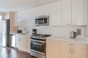 Fridge, microwave, oven, dishwasher