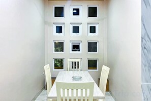 星評価なしの画像、4 / 9、ボタン