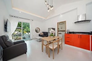 Soundproofing - Tropical Oasis Aoyon Beach House (Phuket)