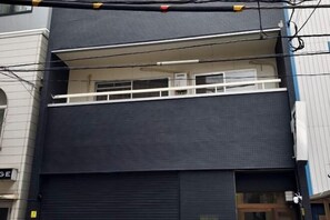Exterior - Isshuku Ryokan Kotobuki Sanchome (Tokyo)