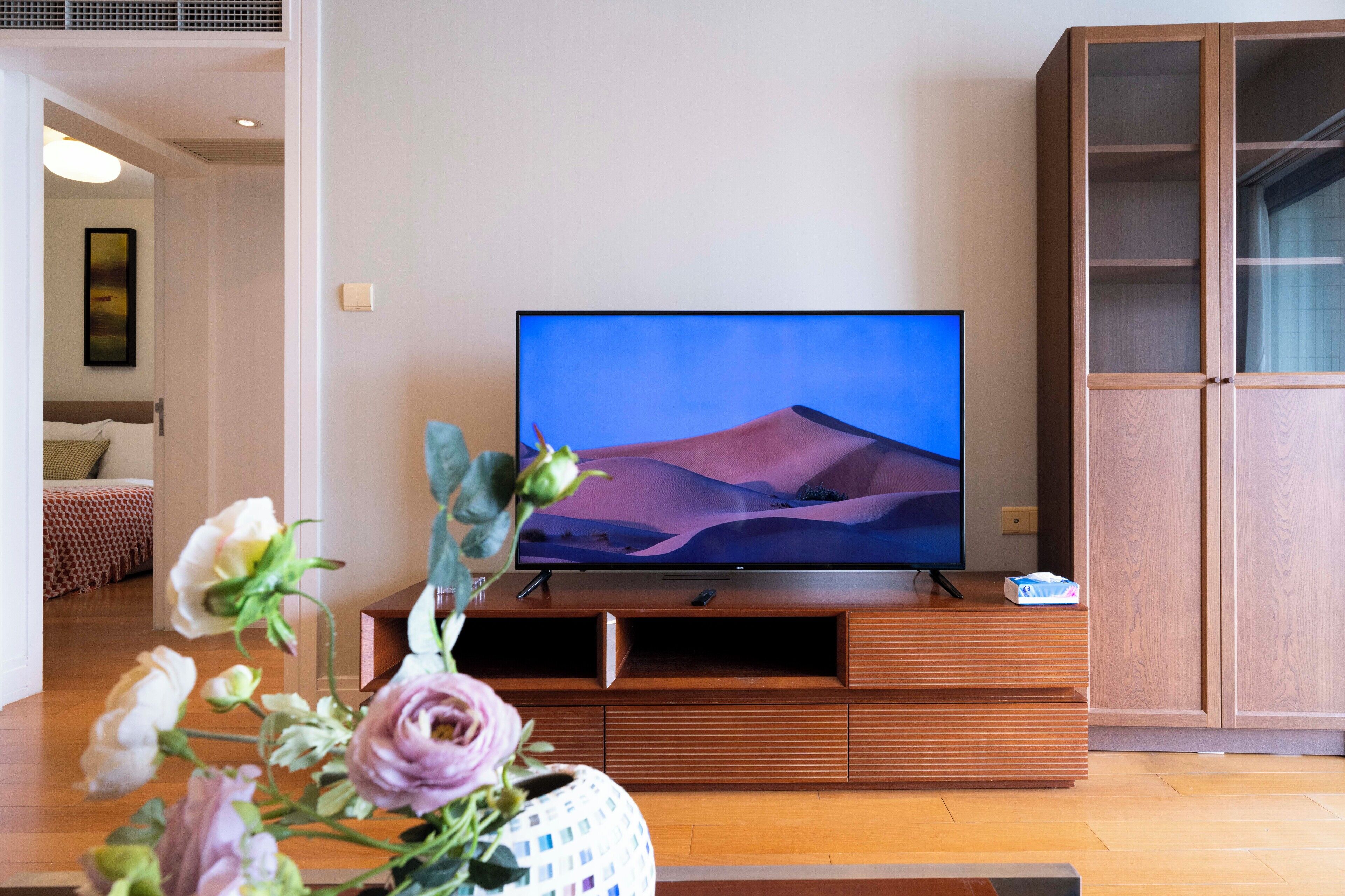 Superior appartement, 2 slaapkamers, keuken, uitzicht op de stad | Woonkamer | Smart-tv