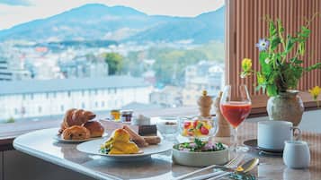 Room service – dining