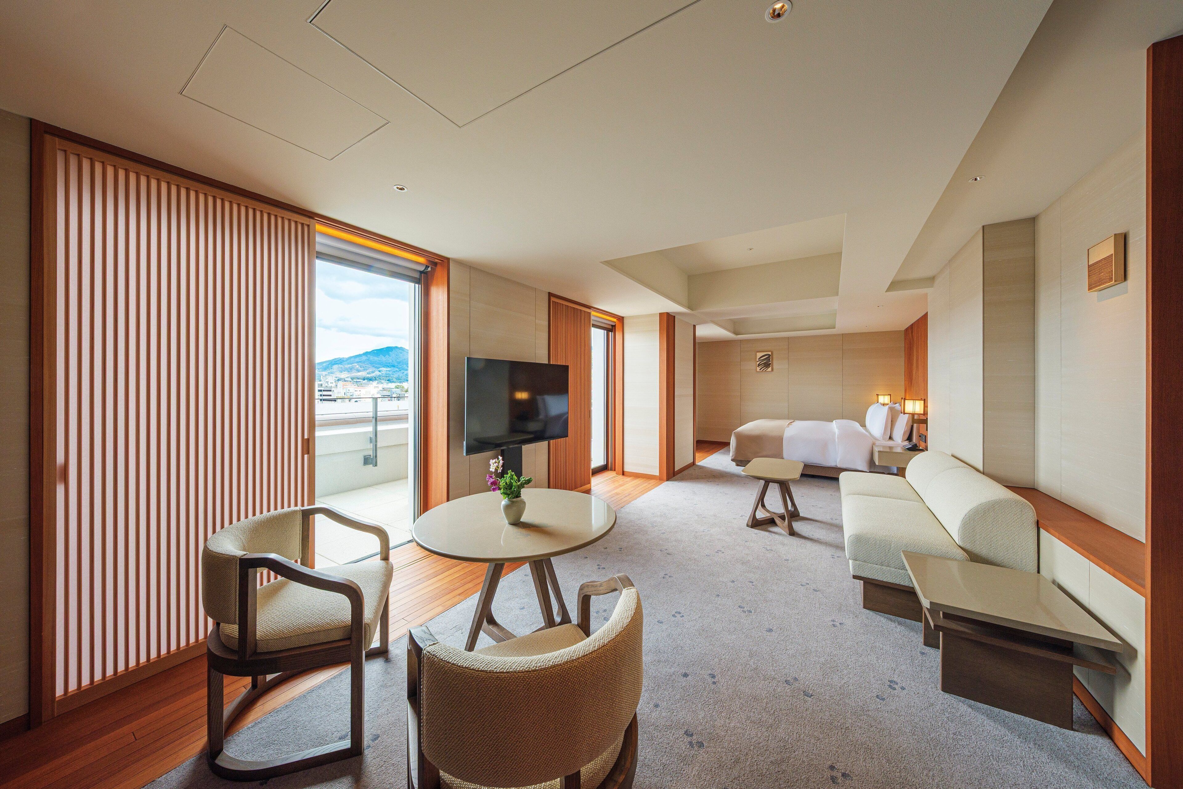 Junior Suite King with Balcony | In-room safe, free WiFi