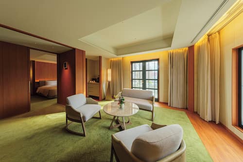 Yasaka Suite | In-room safe, free WiFi