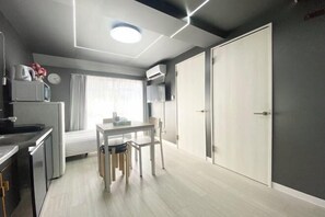 Room - UenoMasakazuBuilding (Tokyo)