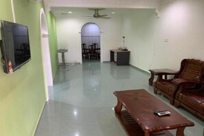 Room - TH HOTEL (Bahau)