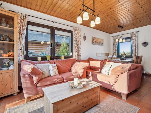 Ferienhaus mit Ofen & Sauna im Thüringer Wald