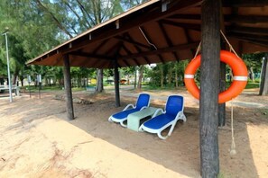 Privát strand a közelben