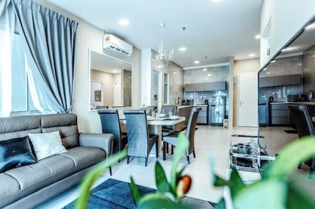 Room. MetroCity Condominium - Jalan Matang